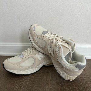 New Balance 2002R Sneakers Men's White/Taupe 10.5 - Brand New/Mint Condition